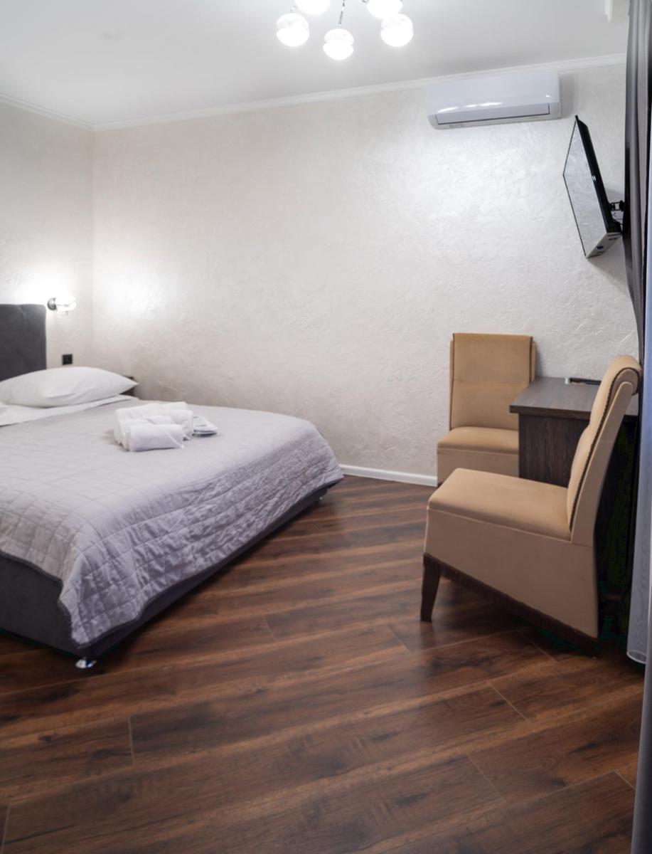 Safari-Club Otel Vinnitsya Dış mekan fotoğraf