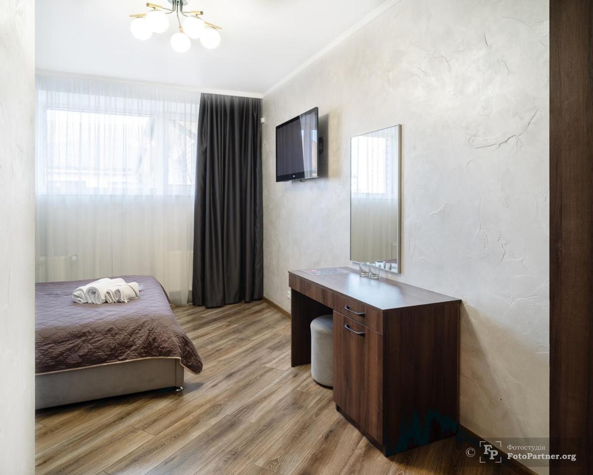 Safari-Club Otel Vinnitsya Dış mekan fotoğraf