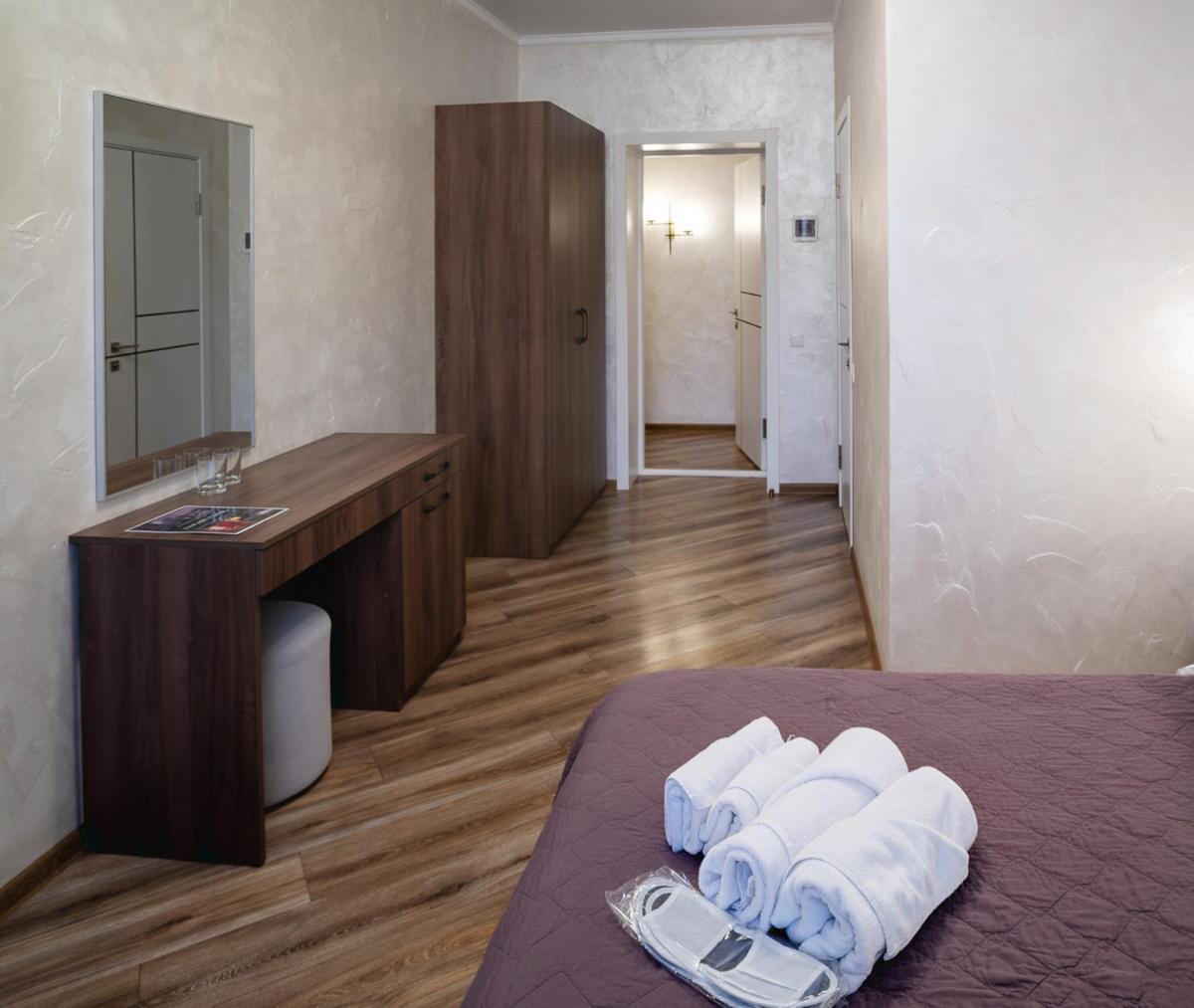 Safari-Club Otel Vinnitsya Dış mekan fotoğraf