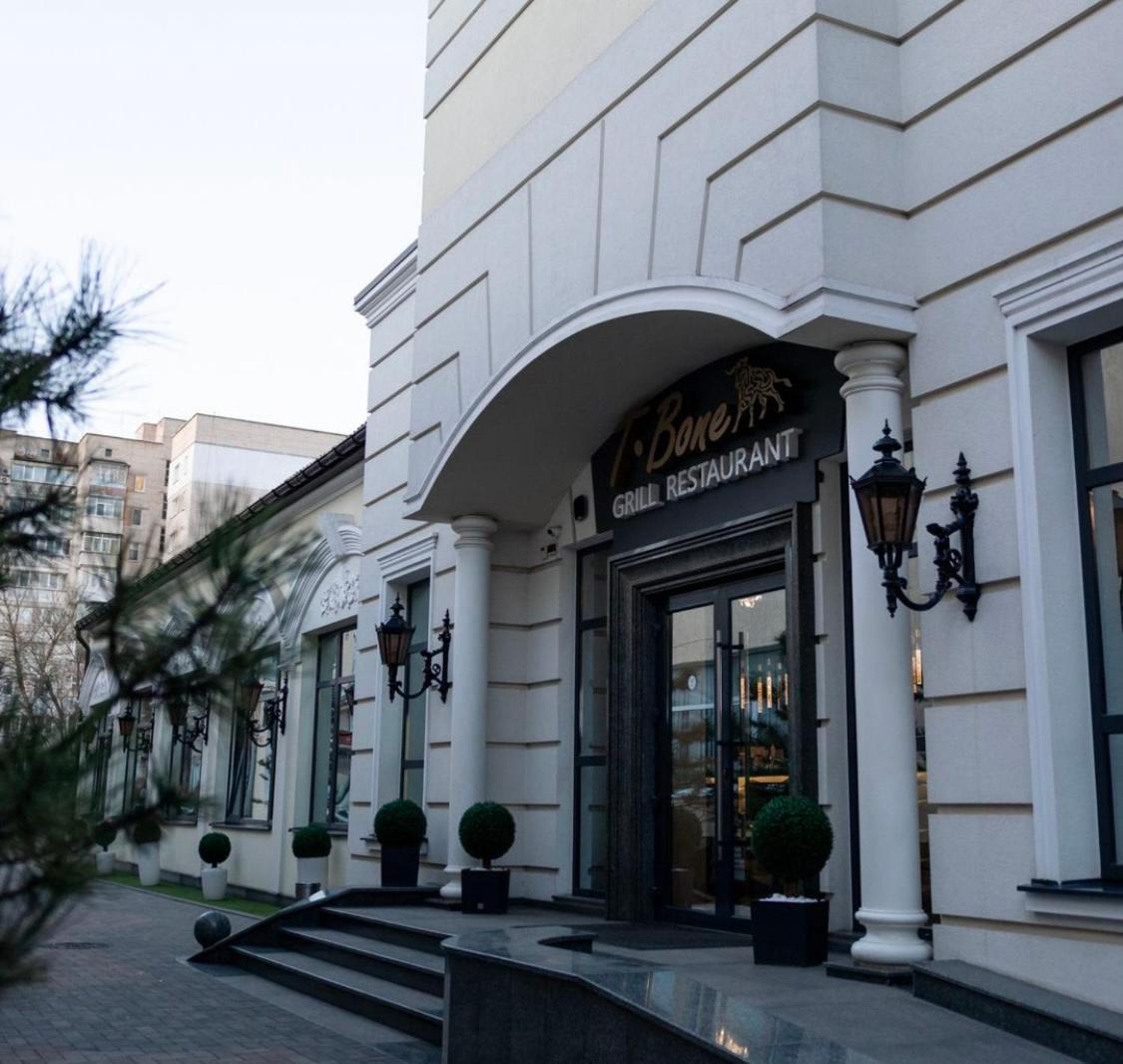 Safari-Club Otel Vinnitsya Dış mekan fotoğraf