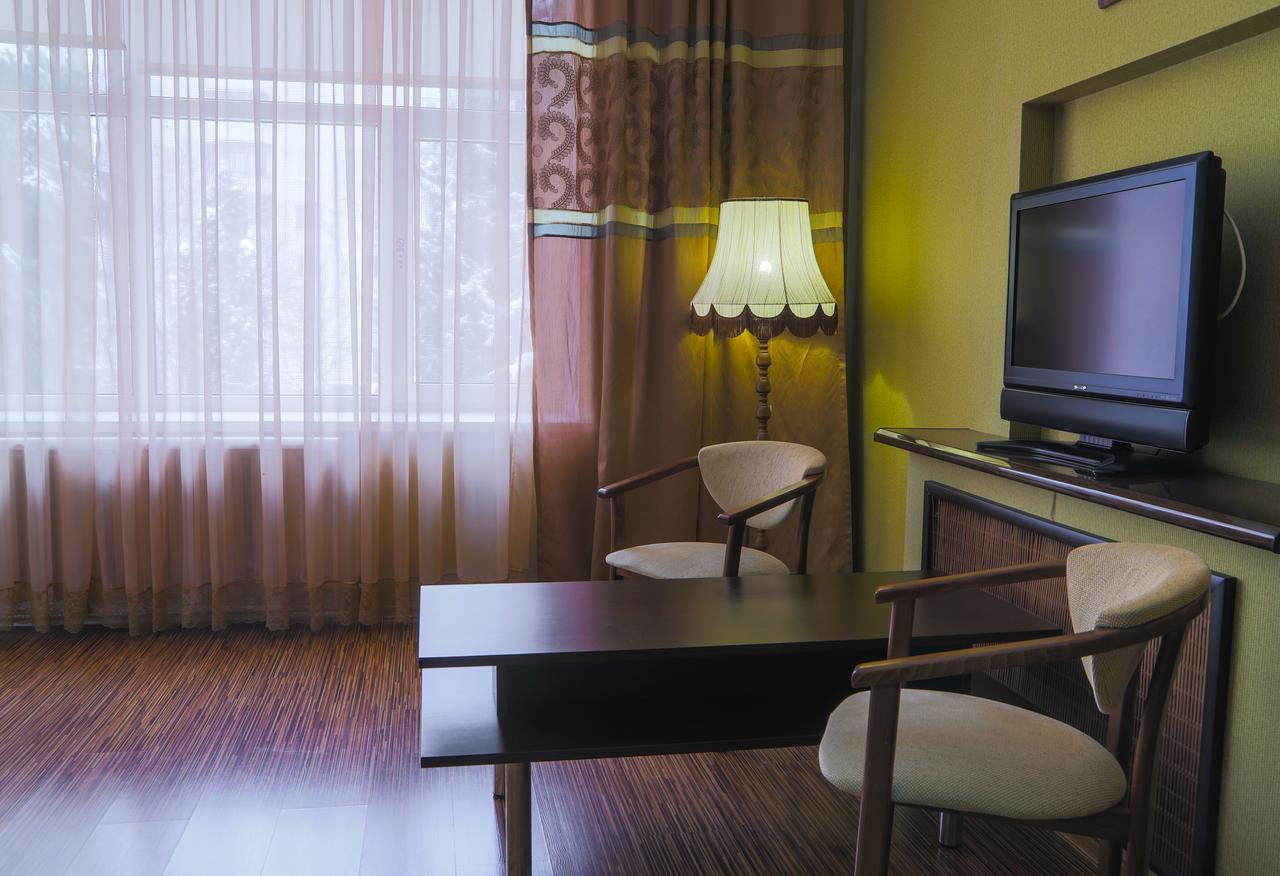 Safari-Club Otel Vinnitsya Dış mekan fotoğraf